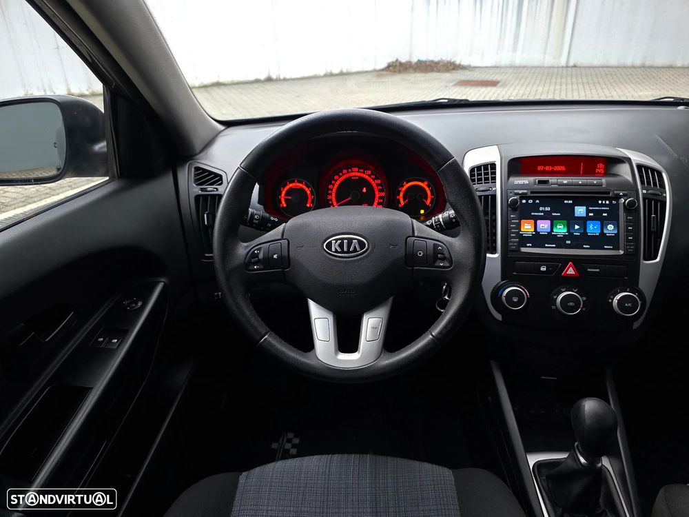 Kia Ceed SW 1.4 CVVT LX ISG - 39