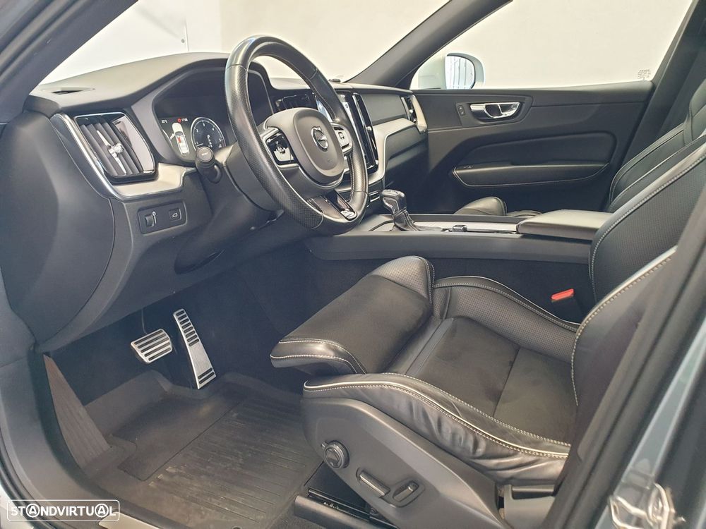 Volvo XC 60 2.0 D4 R-Design Geartronic - 12