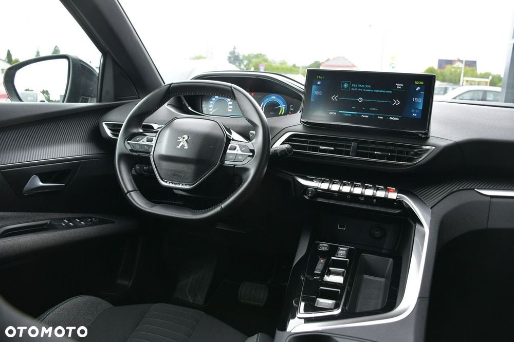 Peugeot 3008 1.6 PureTech Hybrid PHEV Allure S&S EAT8 - 19