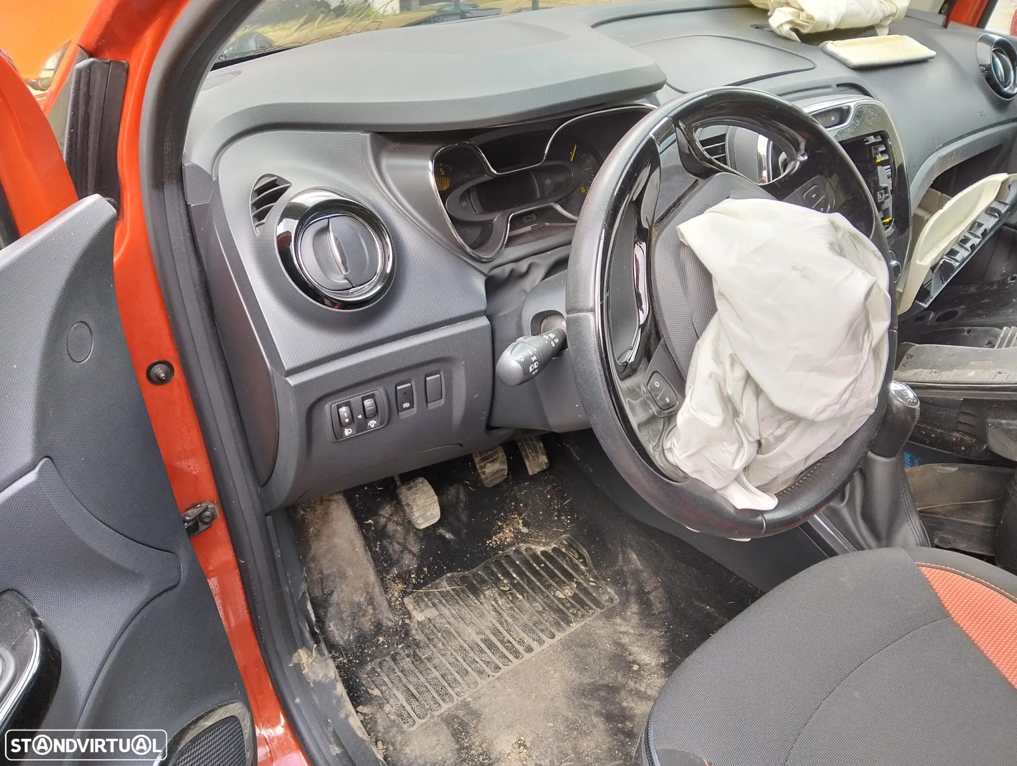 Renault Captur 1.5 dci ano 2015 - 7