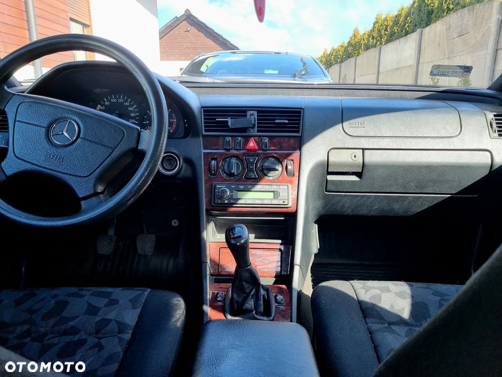 Mercedes-Benz Klasa C 220 CDI Classic - 7