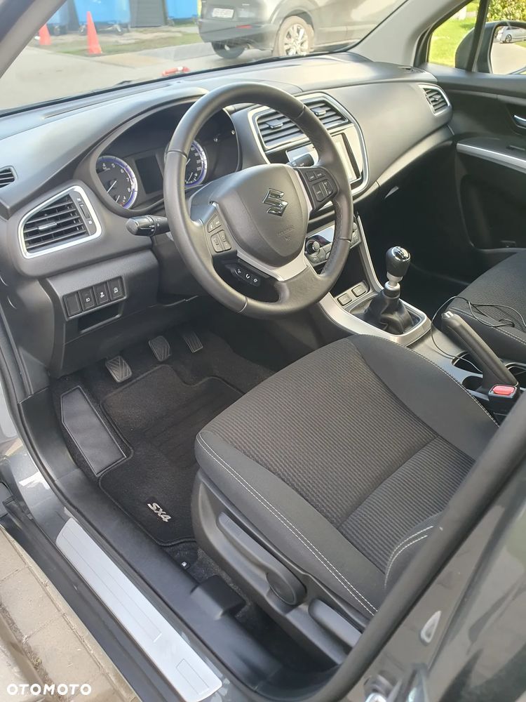 Suzuki SX4 S-Cross - 11