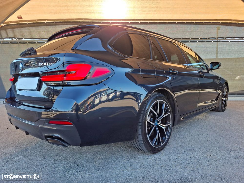 BMW 530 e Pack Desportivo M Pro - 16