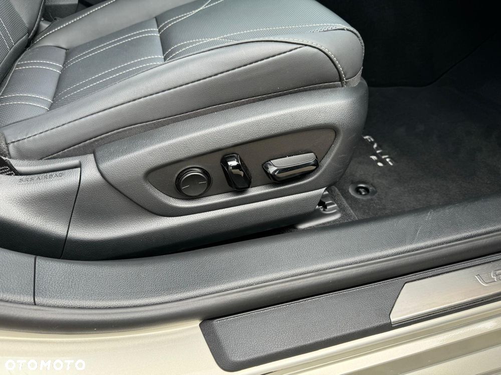 Lexus ES 300h Prestige - 11