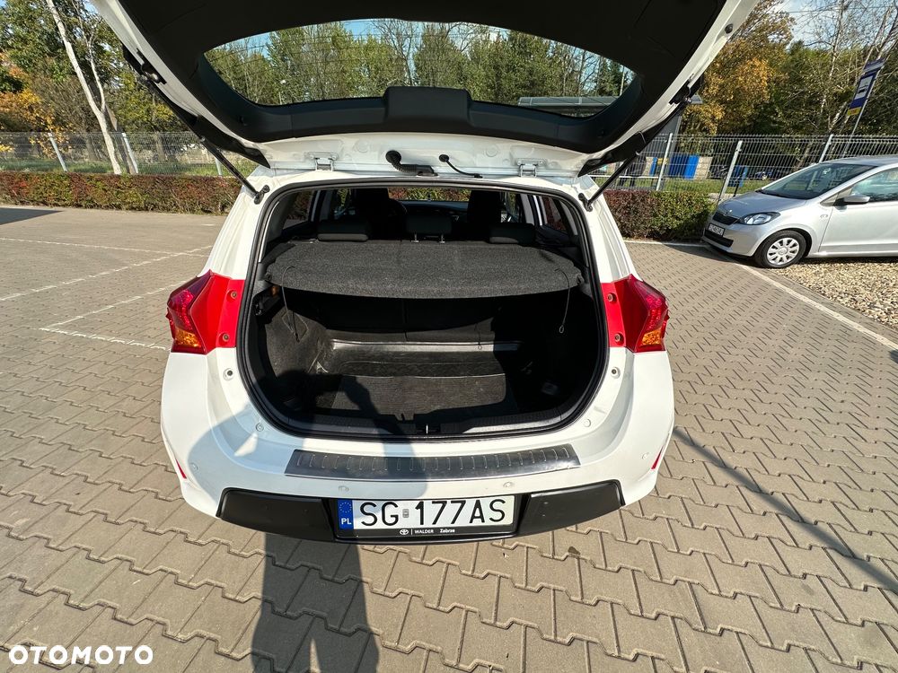 Toyota Auris - 25