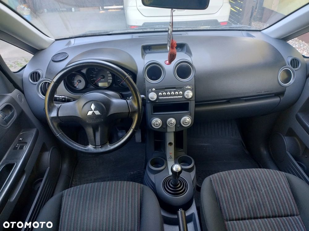 Mitsubishi Colt 1.3 30 Jahre - 6