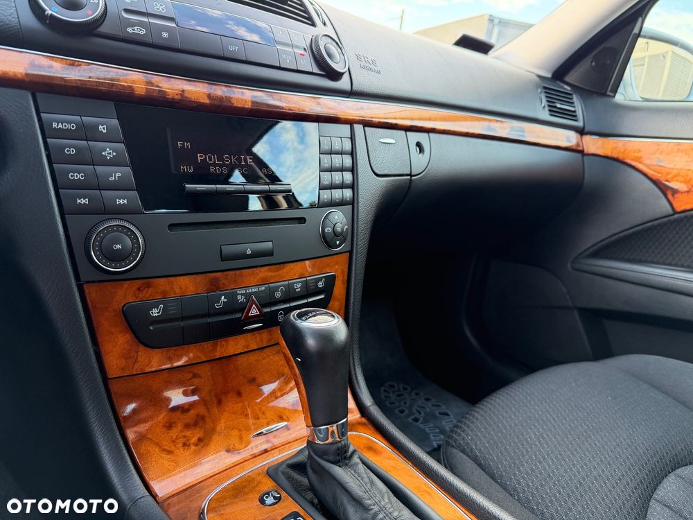 Mercedes-Benz Klasa E 200 Kompressor Automatik Elegance - 22