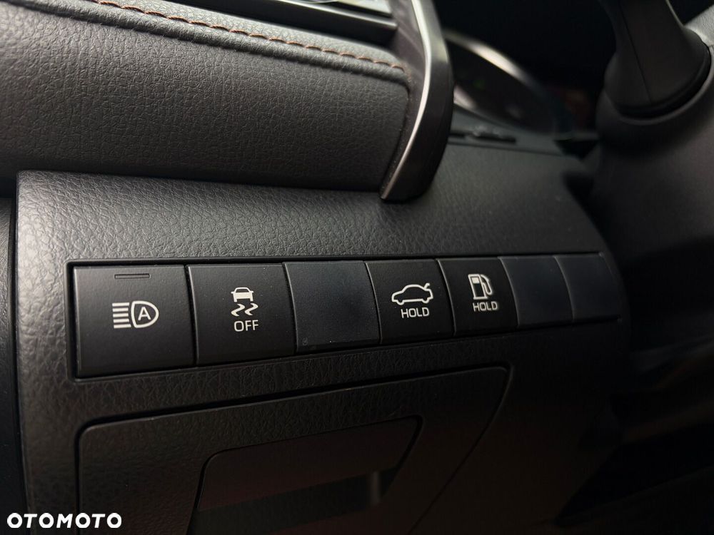 Toyota Camry 2.5 Hybrid Comfort CVT - 34