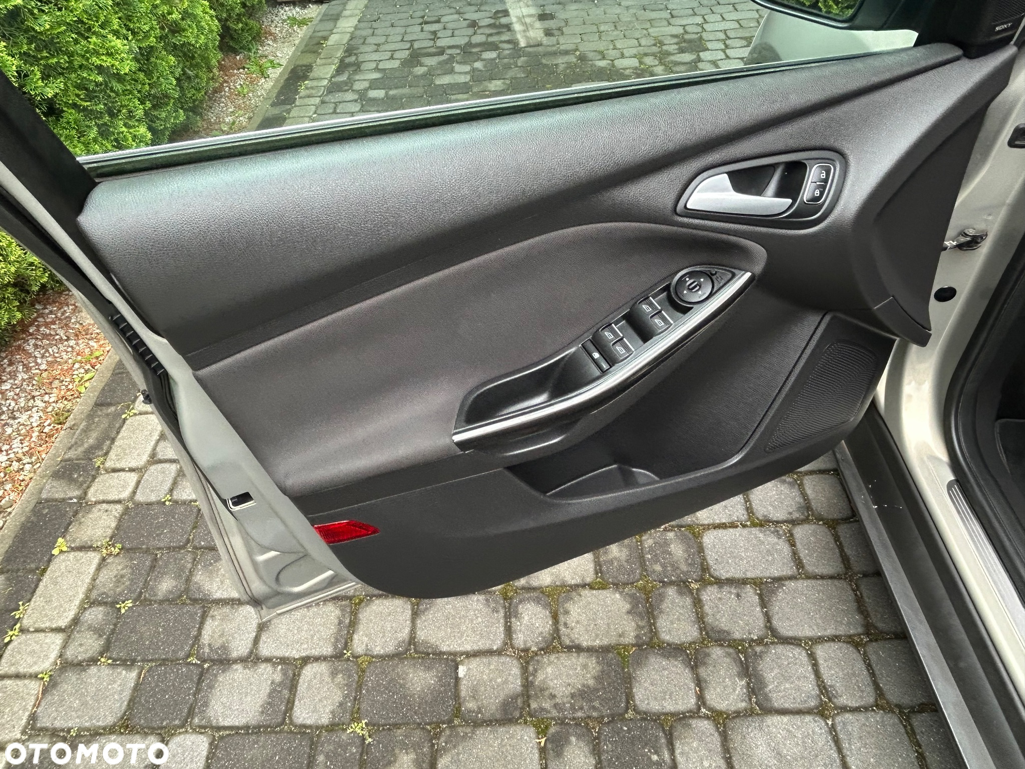 Ford Focus 1.0 EcoBoost Titanium Business - 12