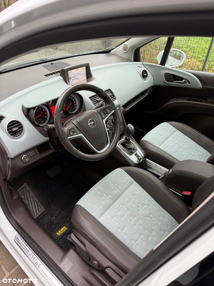Opel Meriva 1.4 T Cosmo - 14