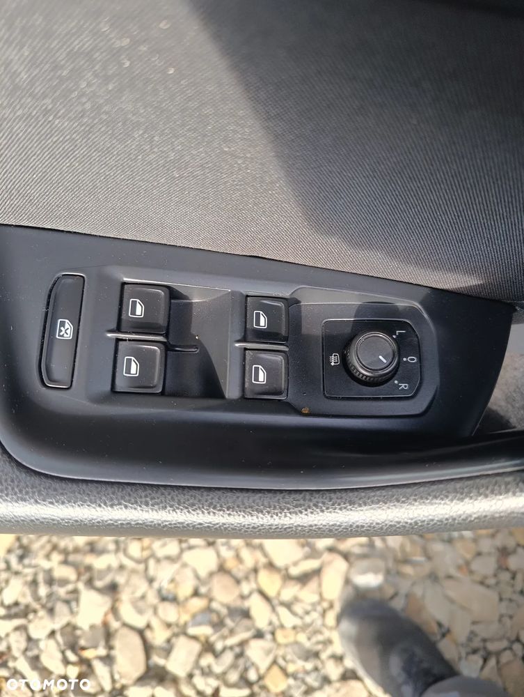 Volkswagen Passat 2.0 TDI BMT Comfortline - 26