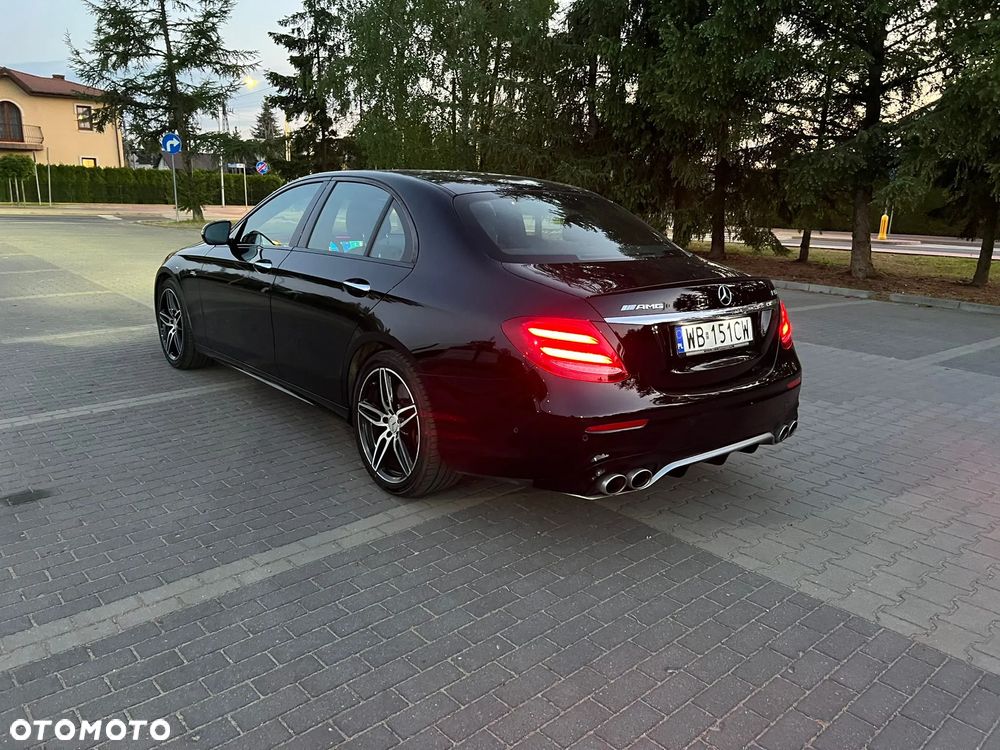 Mercedes-Benz Klasa E - 7