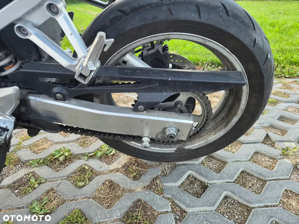 Suzuki SV - 11