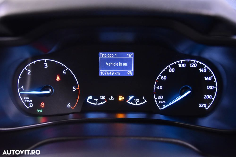 Ford Transit Connect - 9
