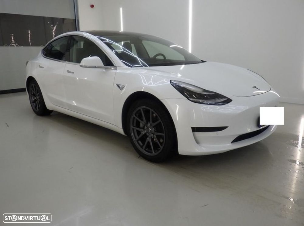 Tesla Model 3 Standard Range Plus RWD - 3