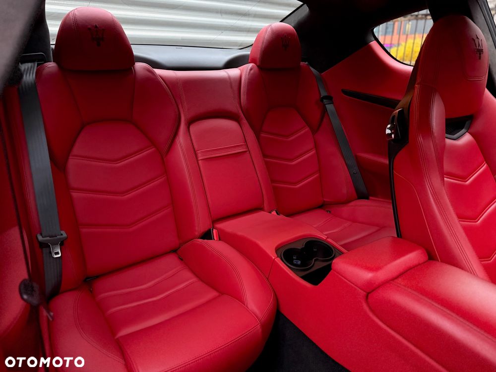 Maserati GranTurismo MC Stradale - 15