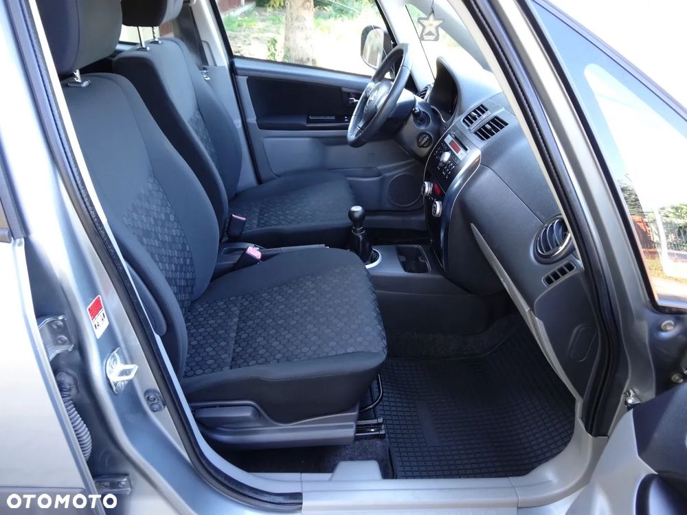 Suzuki SX4 1.6 Topline Edition 4WD - 22