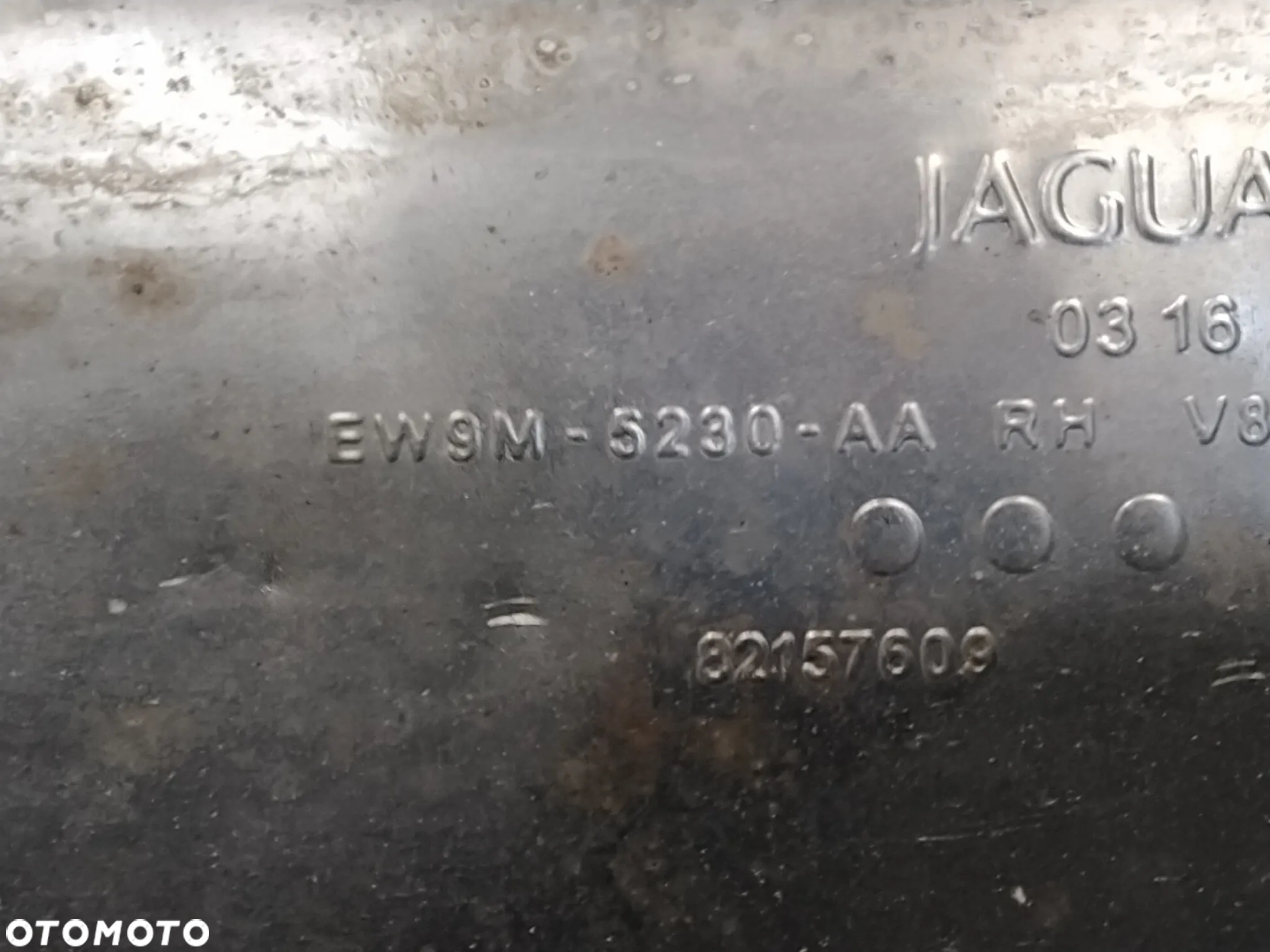 JAGUAR XJ XJR X351 2014-2019 5.0 WYDECH TŁUMIK PRAWY ORYGINAŁ - 14