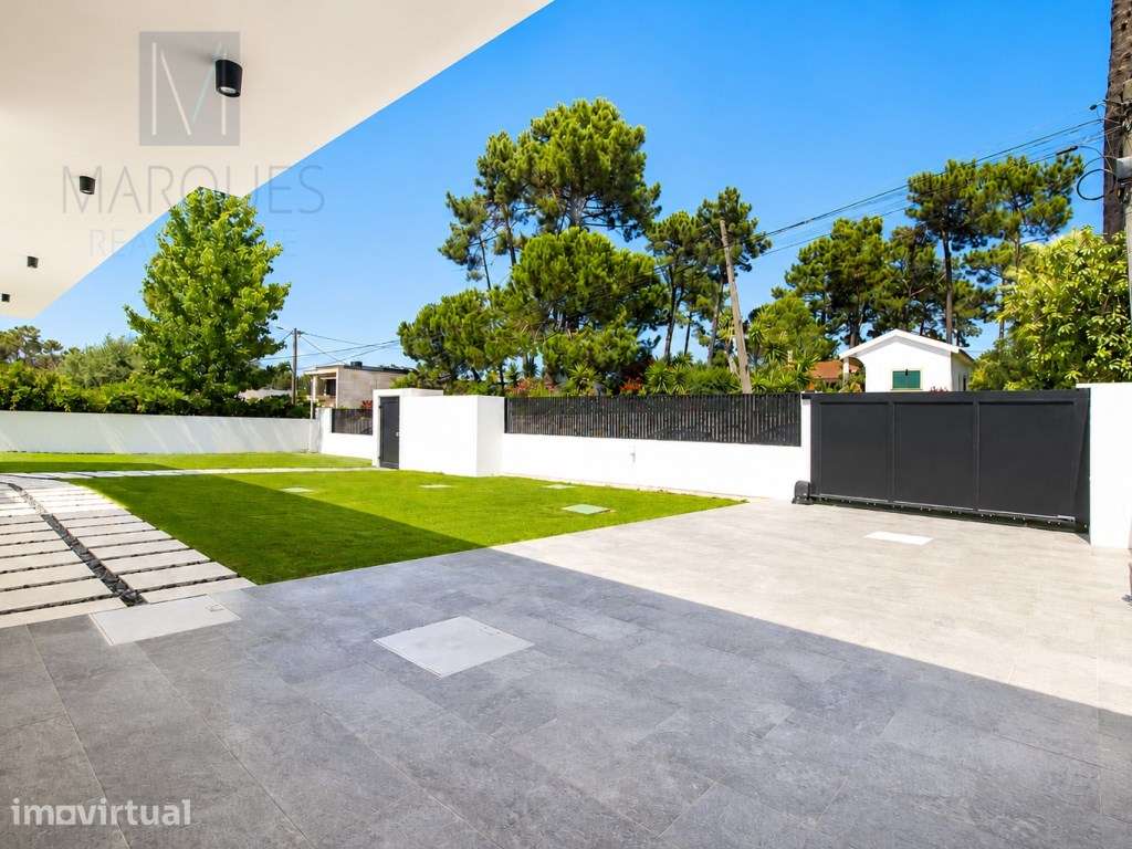 Moradia Isolada T4 com 3 Suites, Jardim e Piscina na Verdizela - Grande imagem: 3/37