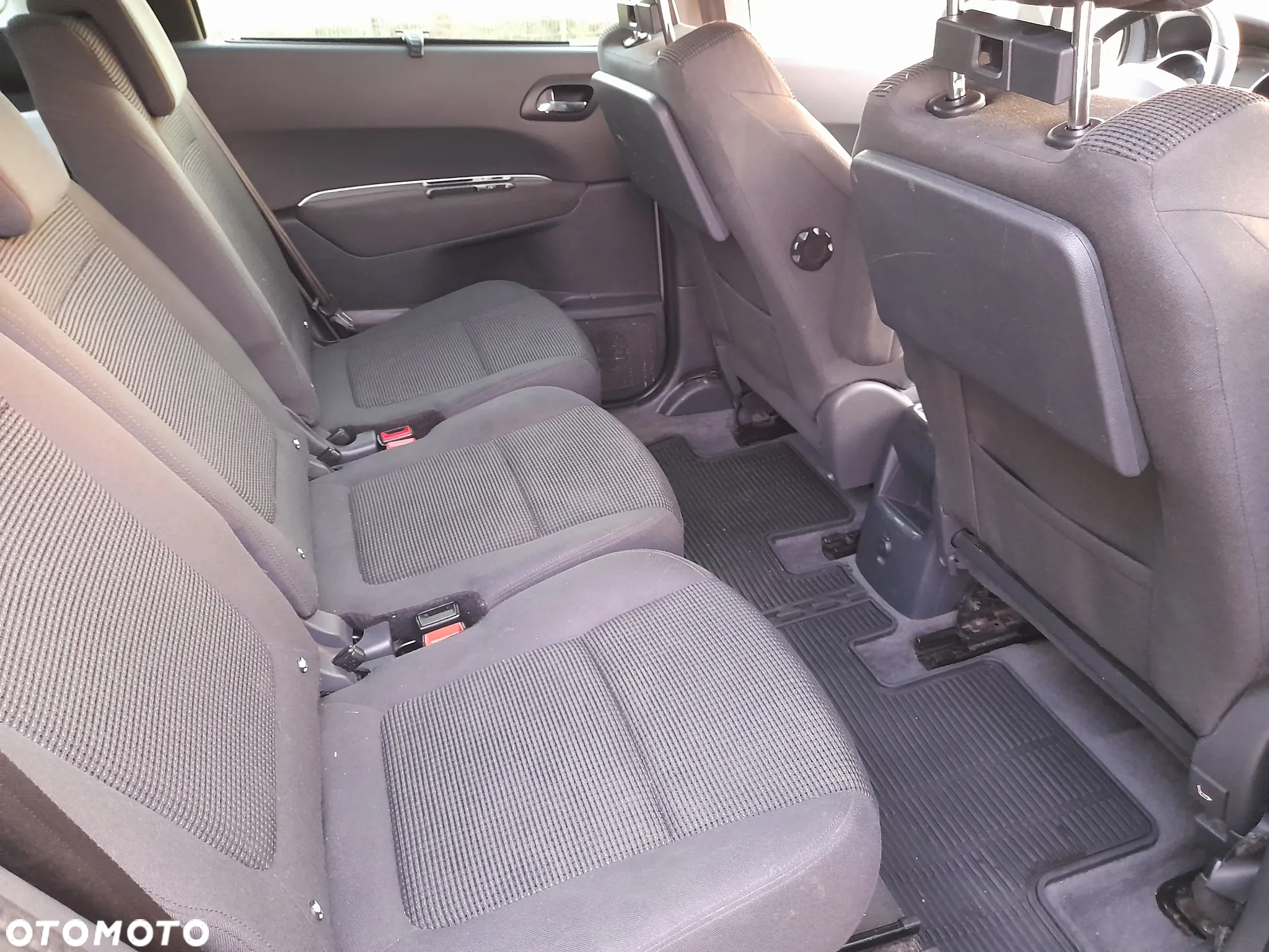 Peugeot 5008 THP 165 EAT6 Stop & Start Allure - 8