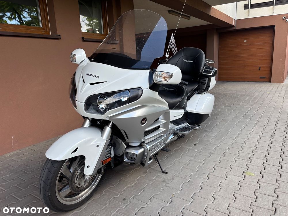 Honda GL - 9