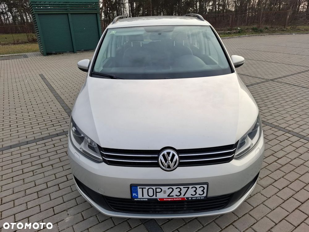 Volkswagen Touran - 4