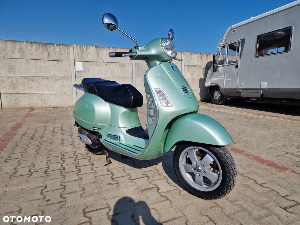 Piaggio Vespa - 4