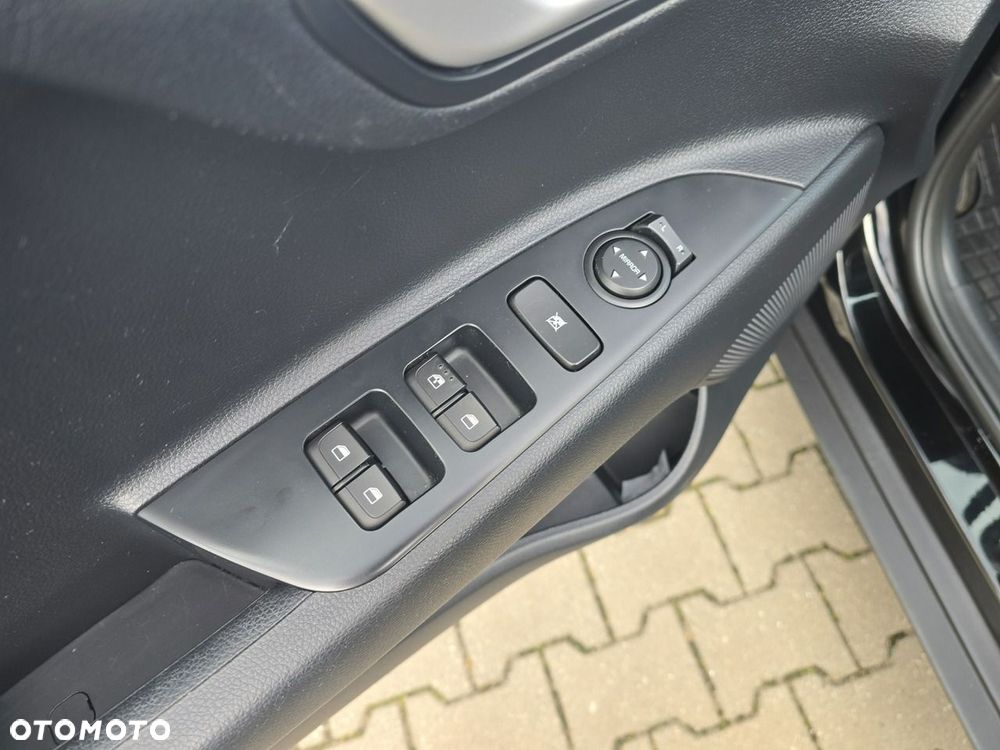 Kia Stonic - 19