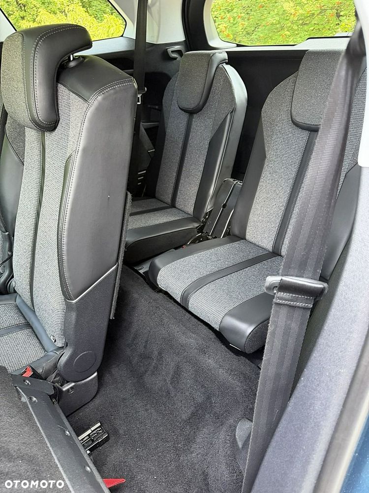 Peugeot 5008 - 14