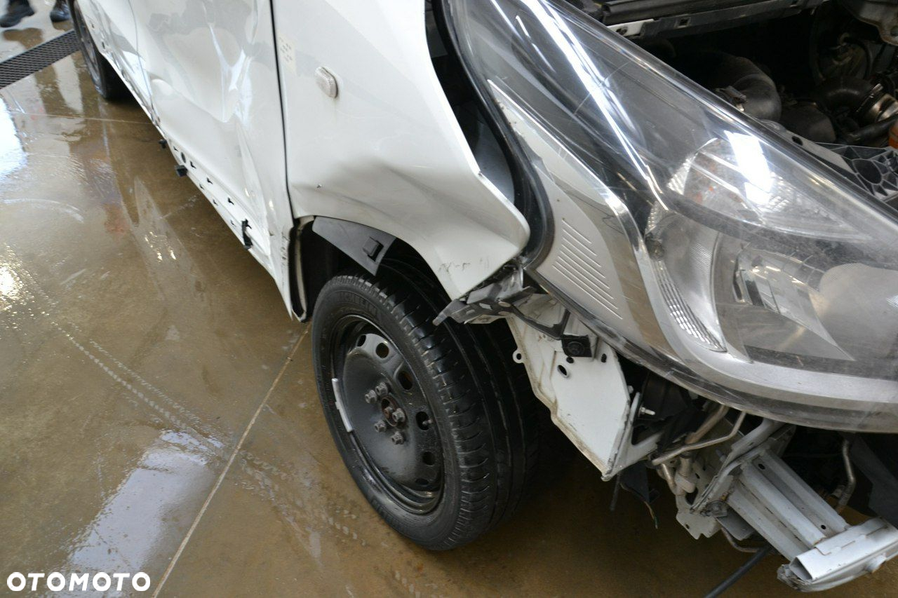 Renault Trafic - 13