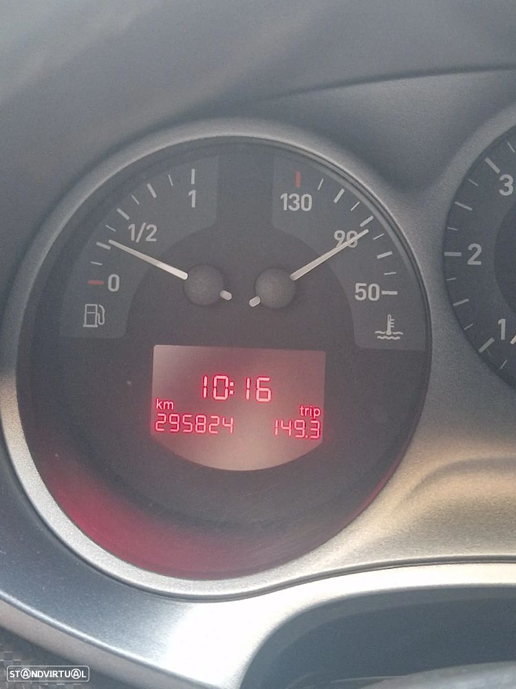 SEAT Leon 1.9 TDI Sport Up - 8