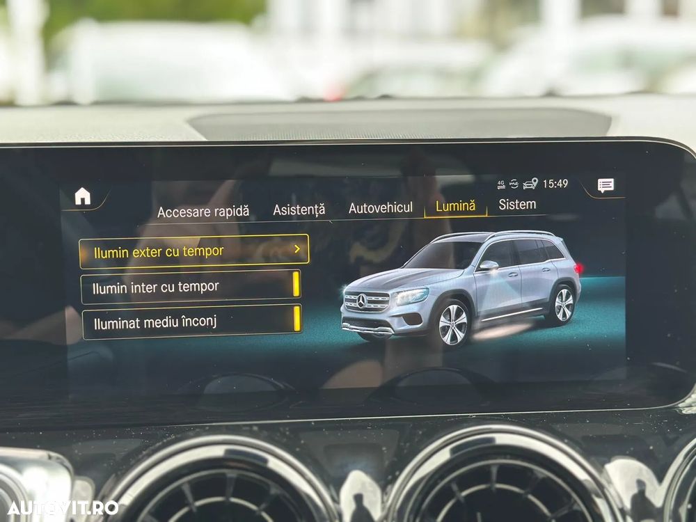 Mercedes-Benz GLB 200 7G-DCT - 33