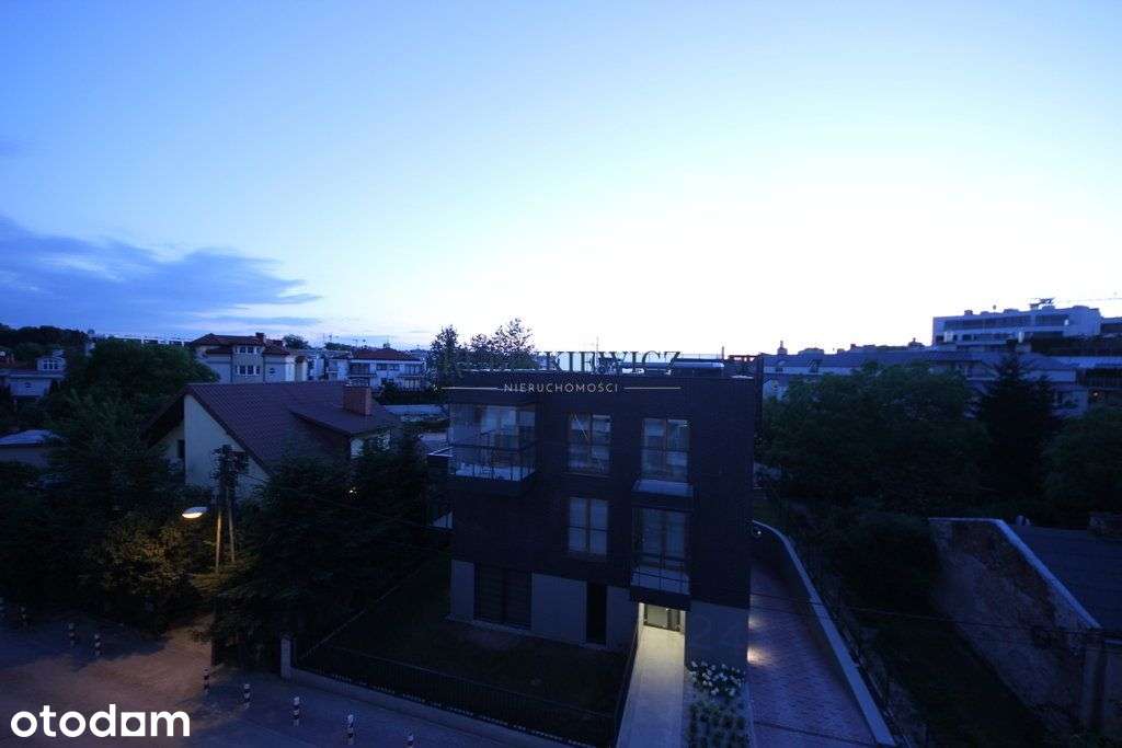Ochota 2 Pokoje 45 M2//Garaż Podziemny//