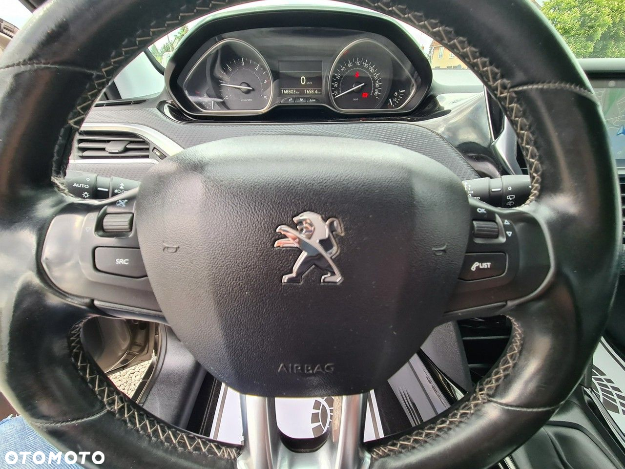 Peugeot 2008 1.6 BlueHDi Allure - 20