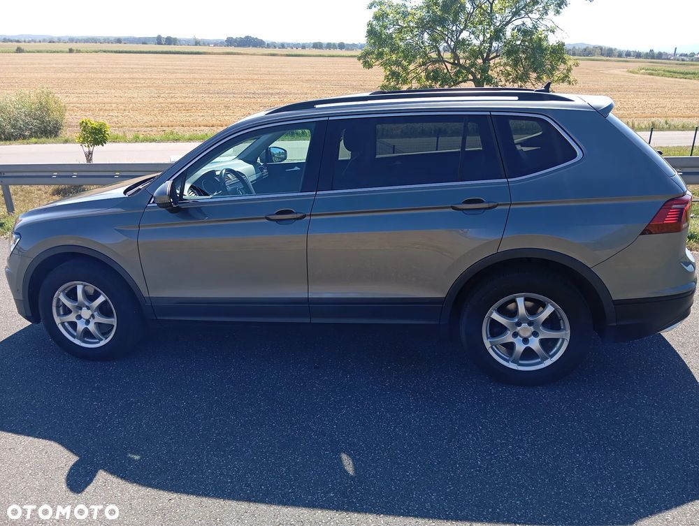 Volkswagen Tiguan Allspace - 15
