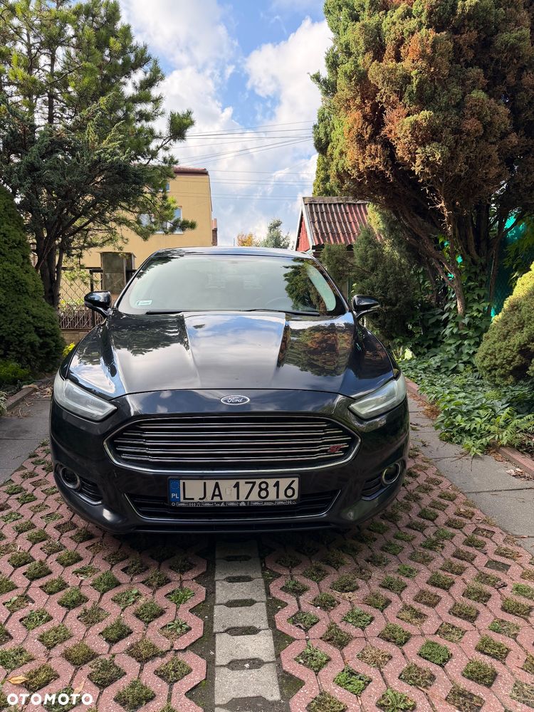 Ford Fusion - 2