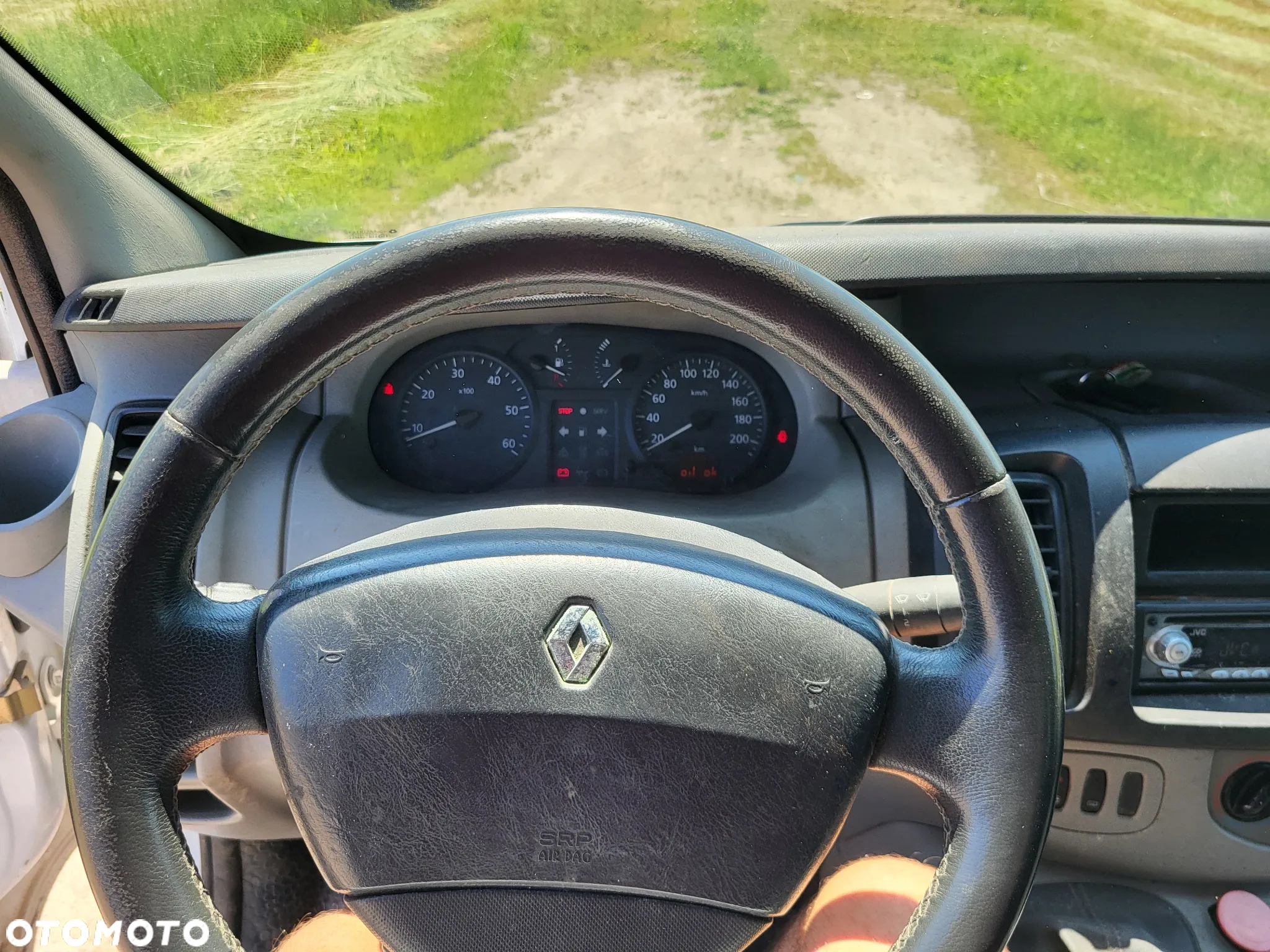 Renault TRAFIC - 12