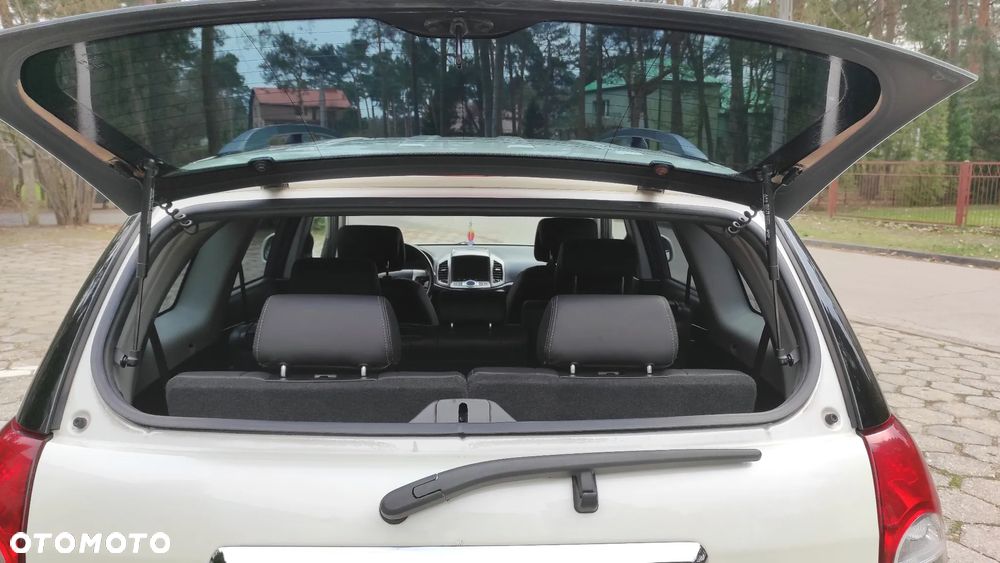 Chevrolet Captiva - 13
