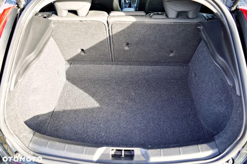 Volvo V40 - 28