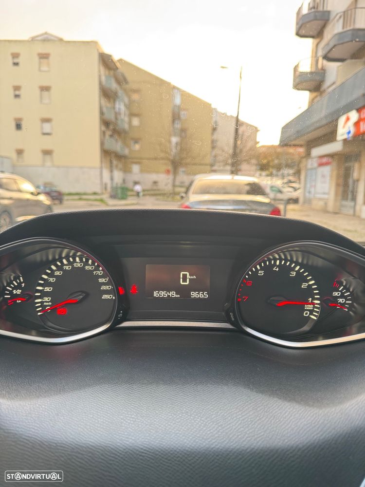 Peugeot 308 1.2 VTi Active - 9