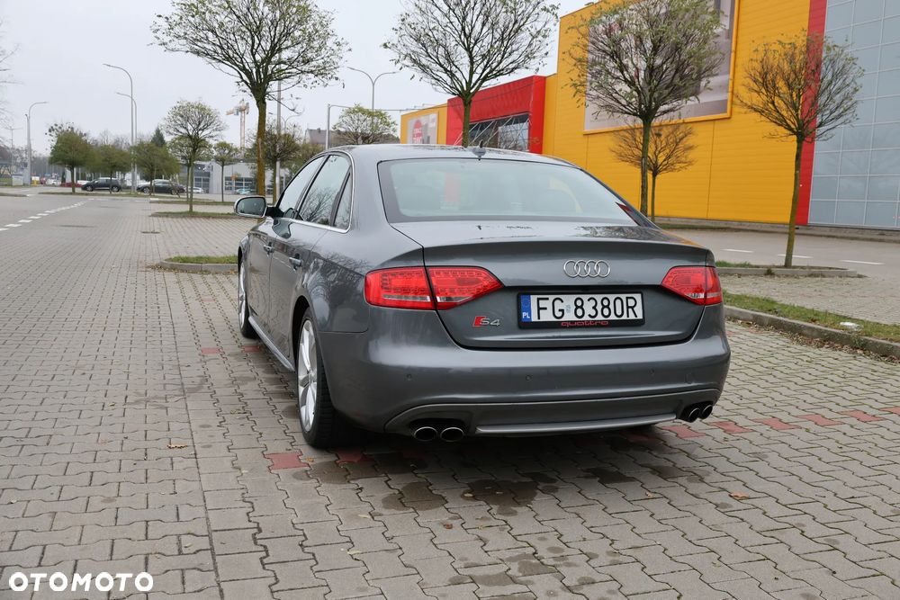 Audi S4 Limousine - 15