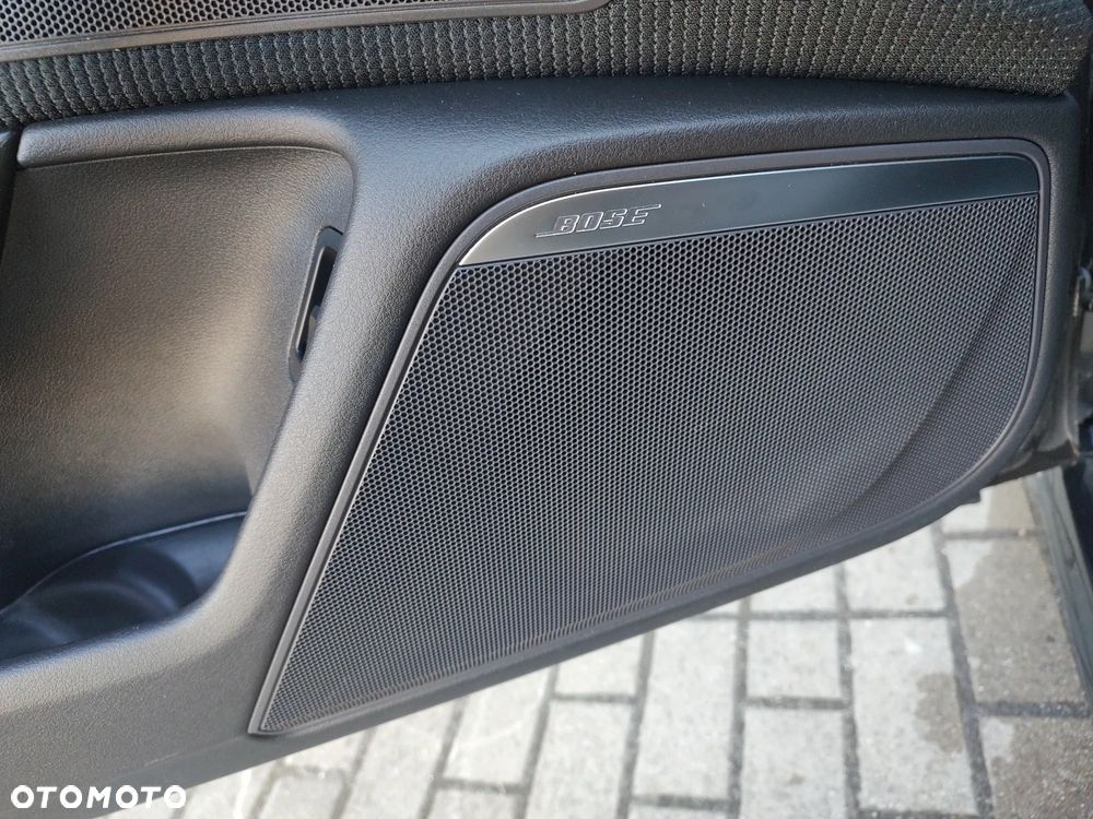 Audi A6 Avant 2.0 TDI Ultra DPF S tronic - 25