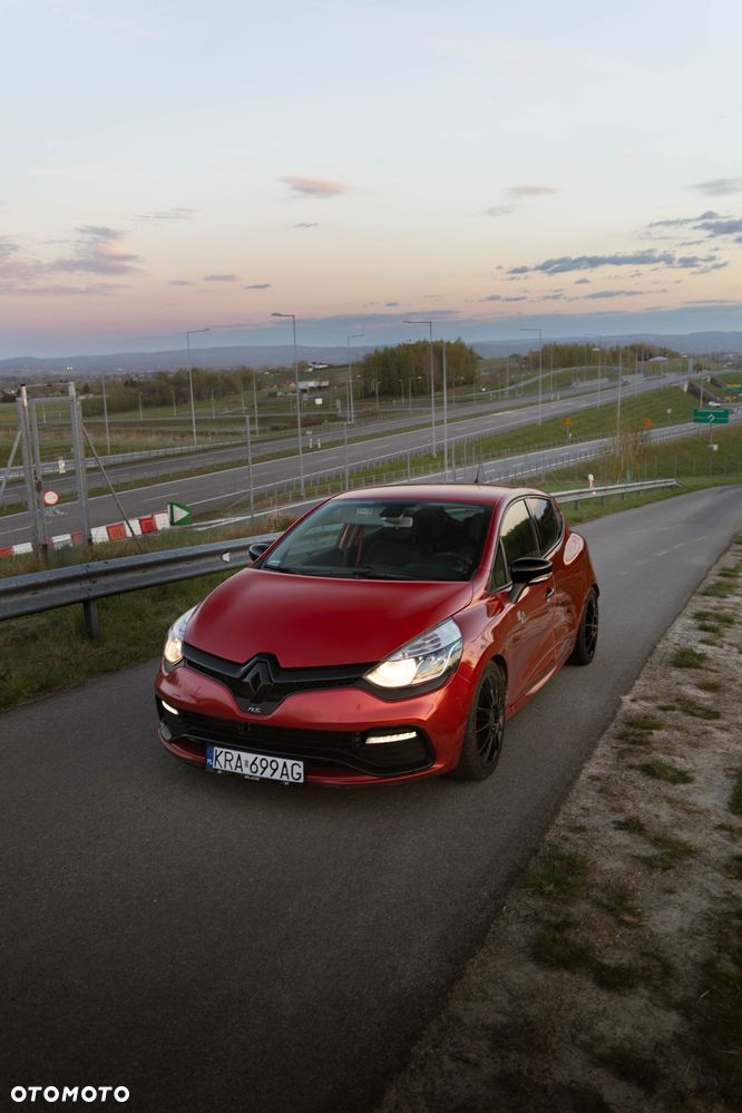 Renault Clio 1.6 R.S 200 EDC - 2