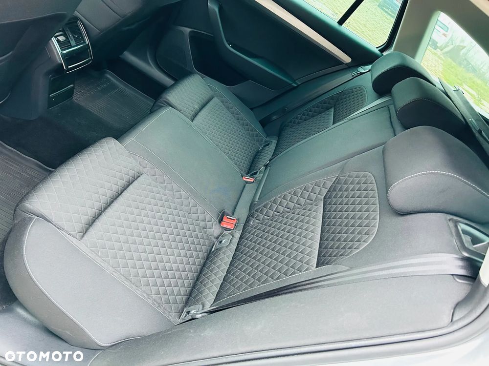 Skoda Superb 2.0 TDI Style DSG7 - 21