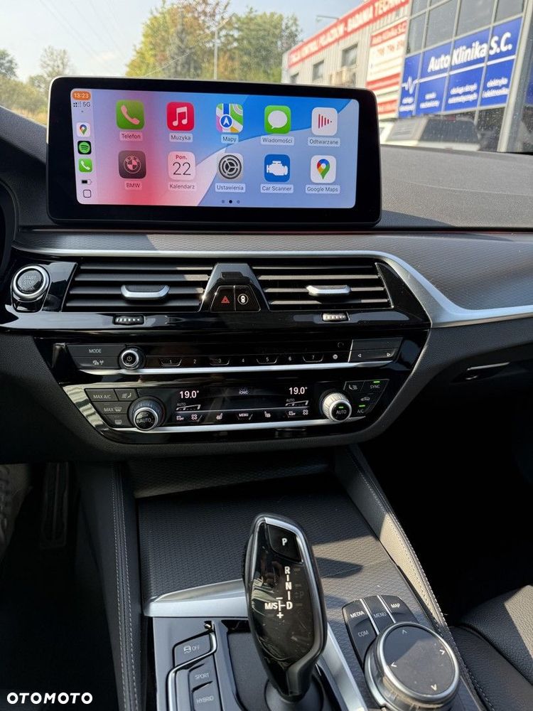 BMW Seria 5 530e M Sport sport - 19