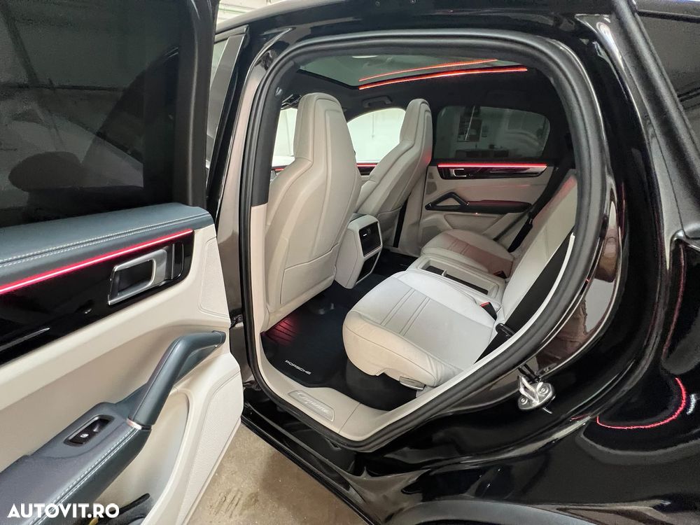 Porsche Cayenne Standard - 11