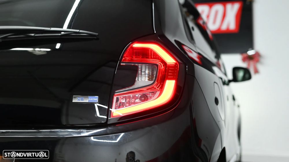 Renault Twingo E-Tech. 22 Urban Night - 27