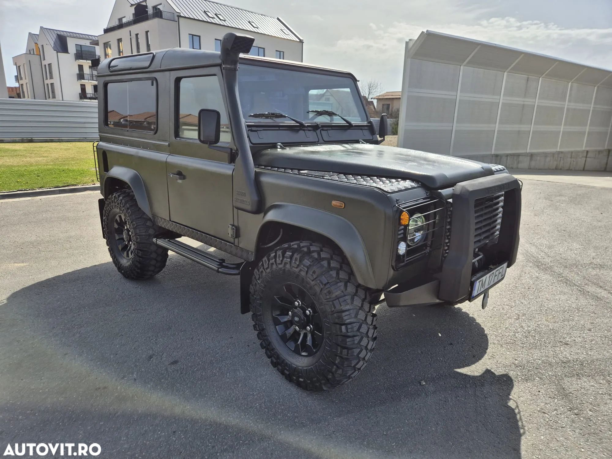 Land Rover Defender 90 County SW - 1