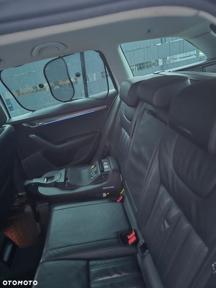 Skoda Octavia 1.6 TDI DSG Premium Edition - 25