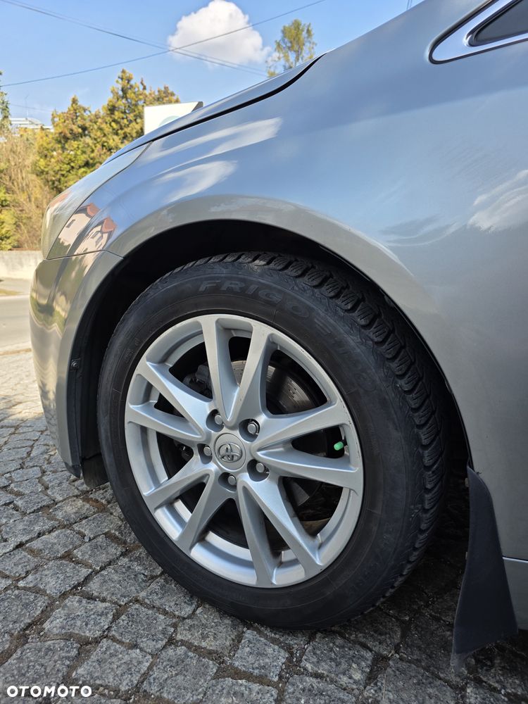 Toyota Avensis 2.0 D-4D Sol Premium - 11